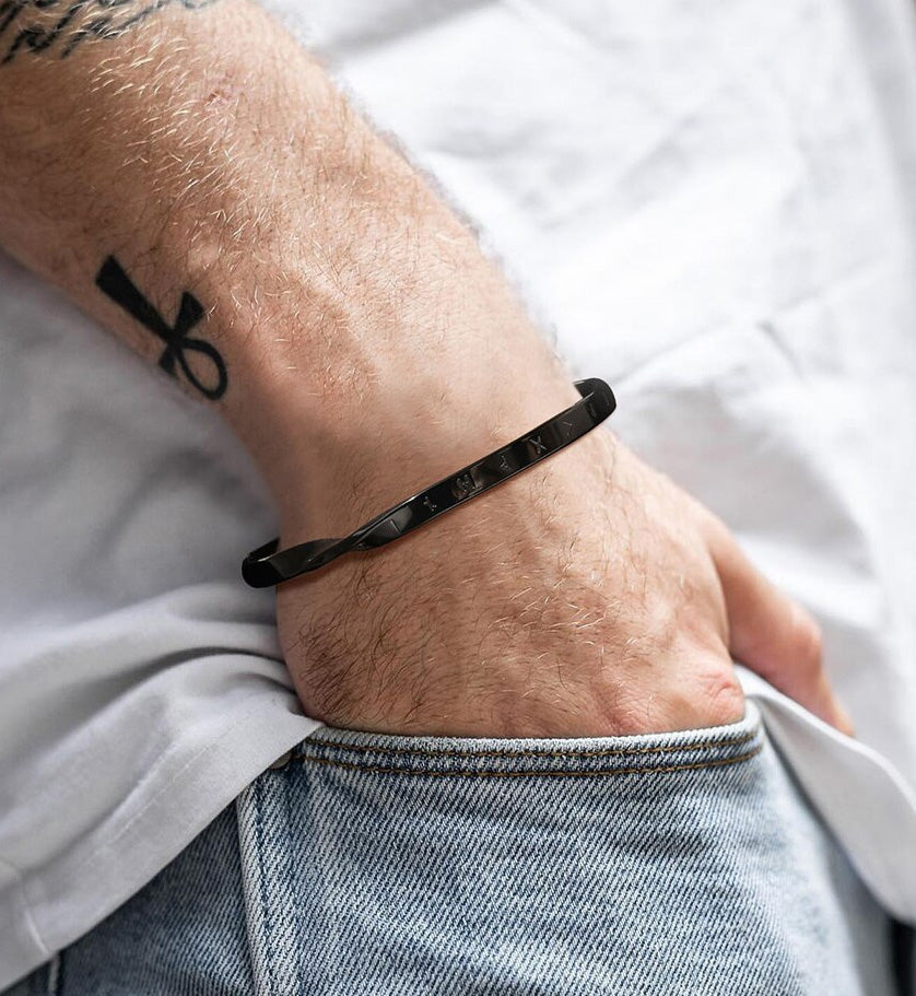 Stainless Steel Viking Centre Twisted Cuff