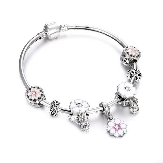 Crystal Beads White Flower Charm Bangle