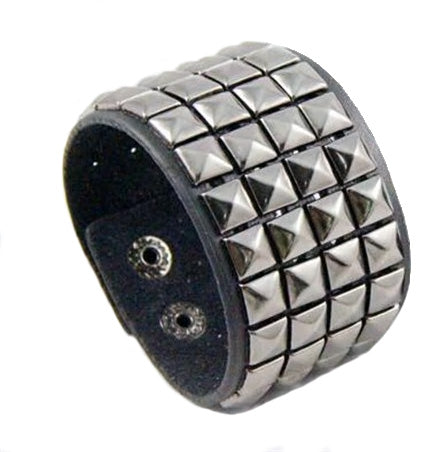 4 Rivet Strips Leather Bracelet