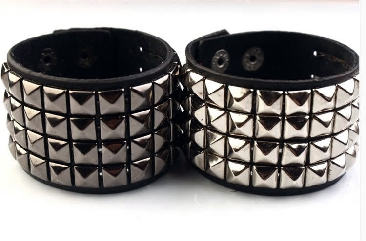 4 Rivet Strips Leather Bracelet