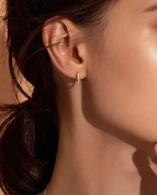 Sterling Silver Simple Round Cubic Zirconia Huggie Hypoallergenic Earrings