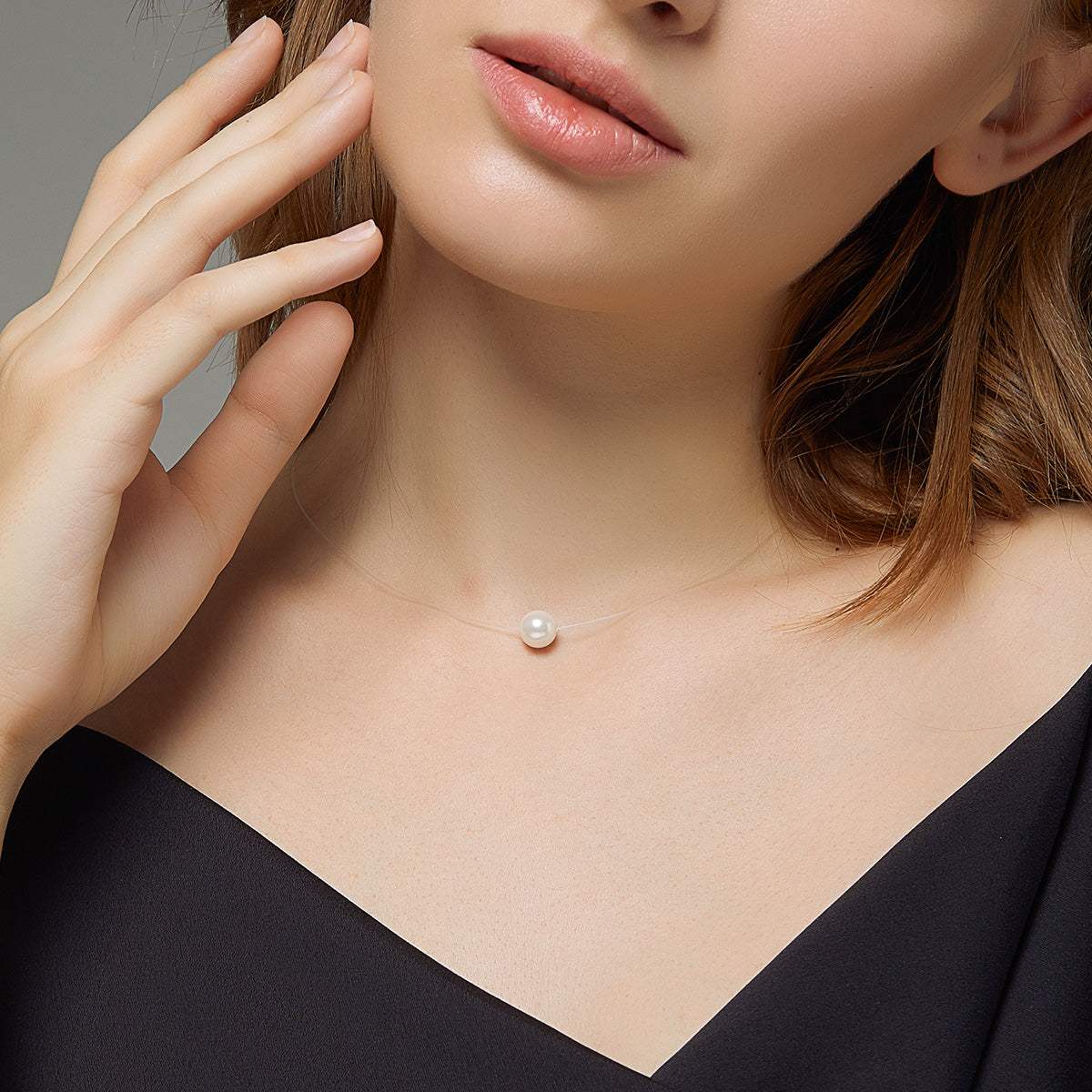 Transparent Nylon Pearl Choker Hypoallergenic Necklace