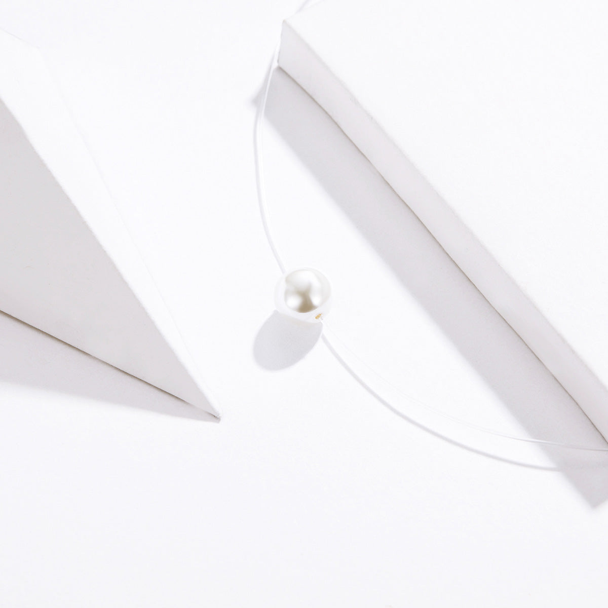 Transparent Nylon Pearl Choker Hypoallergenic Necklace