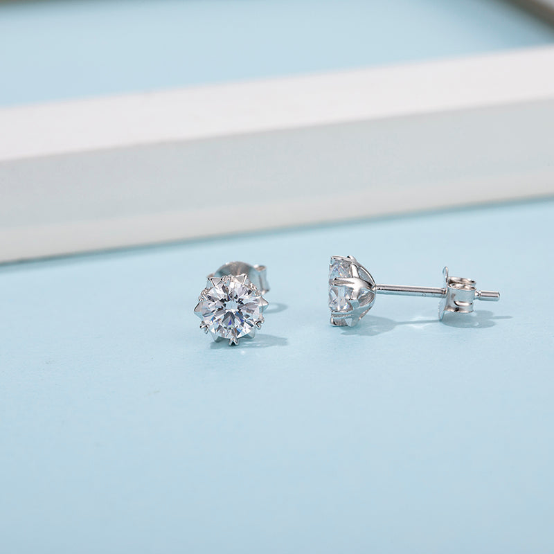 Sterling Silver Snowflake 0.5ct Moissanite Stud Hypoallergenic Earrings