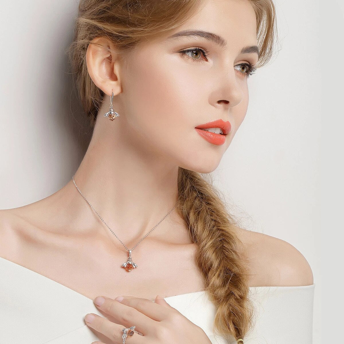 Sterling Silver Queen Bee Hypoallergenic Necklace