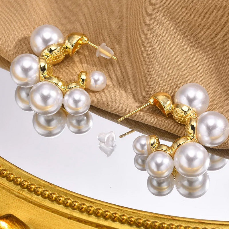 Zinc Alloy Simulated Pearl C-Shaped Stud Earrings