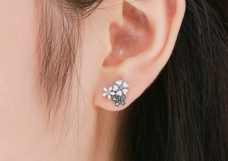 Sterling Silver Daisy Stud Hypoallergenic Earrings