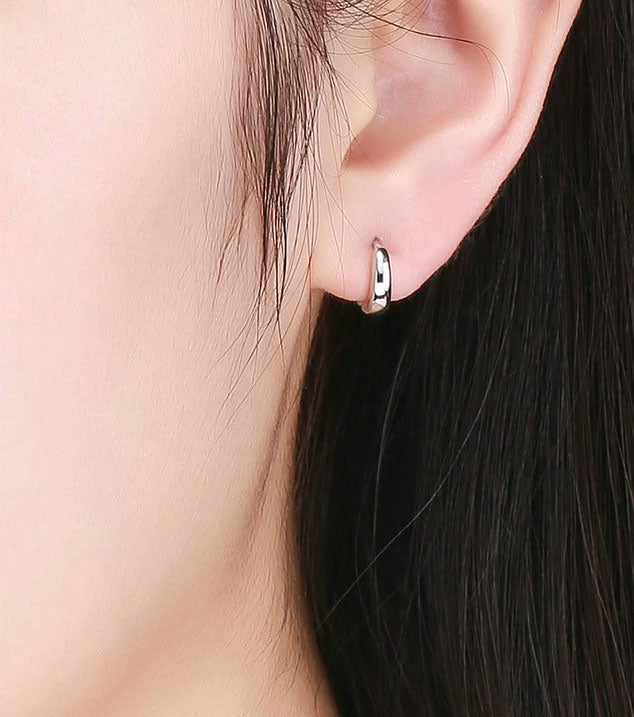 Sterling Silver Simple Silver Circle Huggie Hypoallergenic Earrings