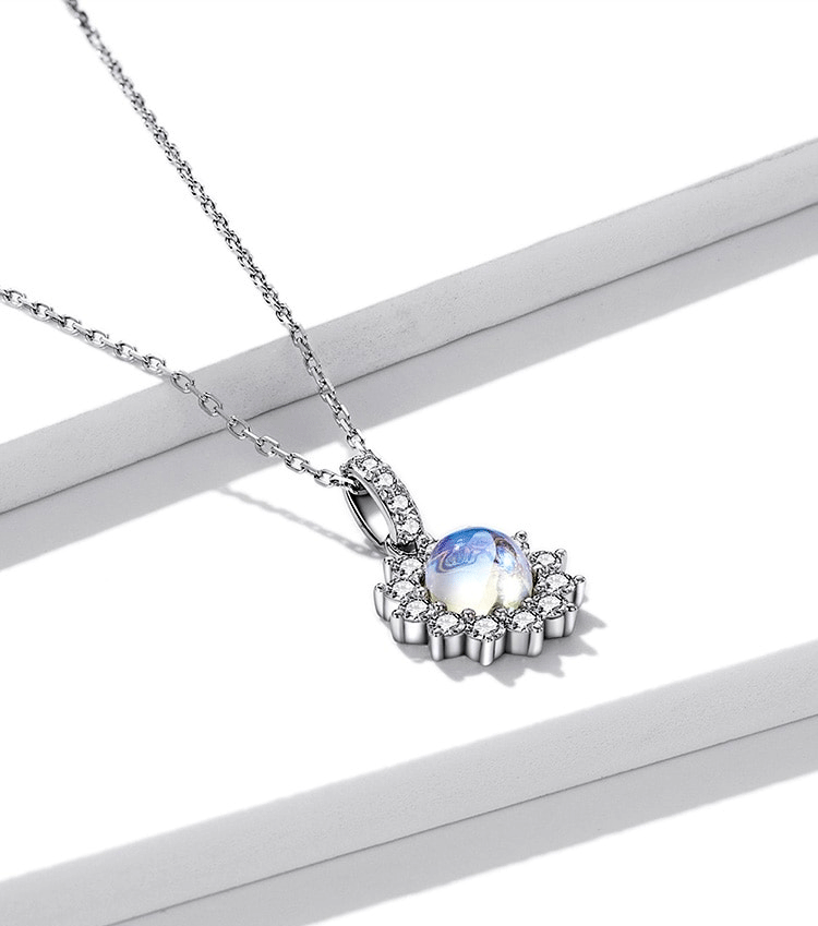 Sterling Silver Dazzling Sun Hypoallergenic Necklace